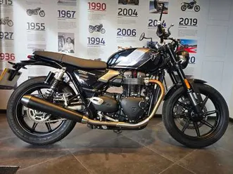 ex demo triumph speed twin 900 for sale in cheltenham