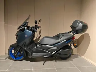 ② yamaha xmax 300 met nog 4 jaar garantie !