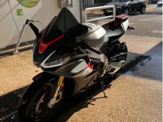 aprilia rsv4