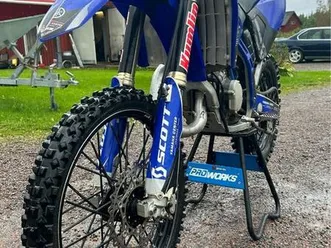 yamaha yz125 (reggad för enduro)