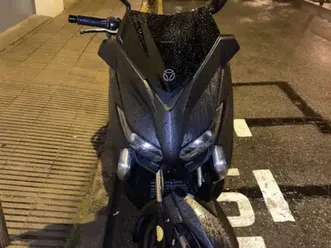 yamaha x-max 125