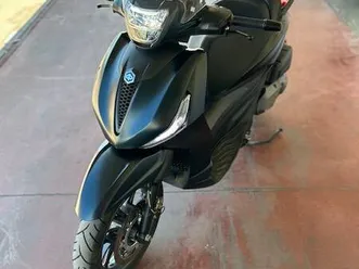 piaggio beverly 400 hpe 400 cm3, 2021 god.