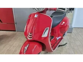 vendo vespa gts 300 super hpe (2021 - 22) usata a lissone (codice 9882242) - moto.it