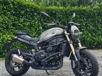 ② benelli leoncino 800