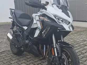 kawasaki versys 1100 se