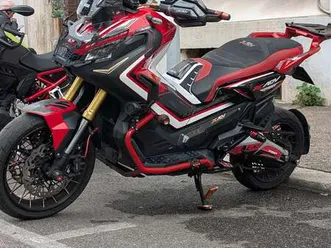 honda x-adv 750 rosso