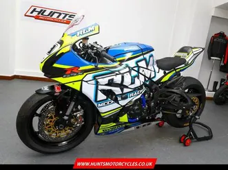 2019-suzuki-gsx-r1000r-superstock-spec-race-track-bike-see-spec-just-gbp10-995
