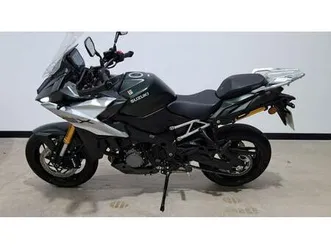suzuki gsxs 1000 gx rrem4 2025 - only 467 miles!!! may 2025 registered