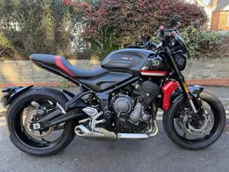 triumph trident 660 2021