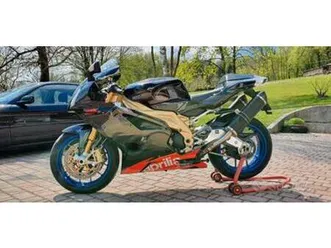 aprilia rsv 1000 factory