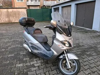 piagio x9 500