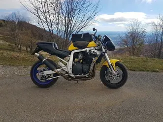 suzuki gsxr1100 bj.90 schüle,öhlins,2.schüle,gabel,radsatz,tank..