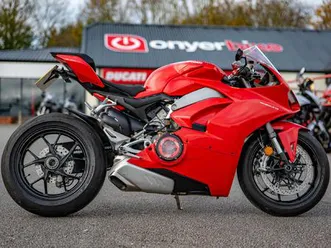 ducati panigale v4 1103 euro 4 1103 cc