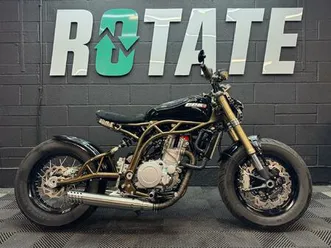 ccm stealth bobber 600 roadster/retro petrol manual (55 ps) 599 cc