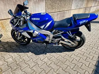 yamaha r1 rn04 inkl. zubehoer und kombi