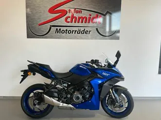 suzuki gsx s 1000 gt / modell 2026 / schwarz & blau