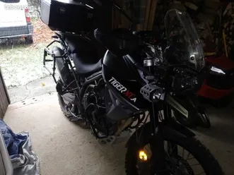 triumph tiger 800 xca