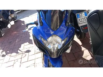 suzuki gsxr k8 750