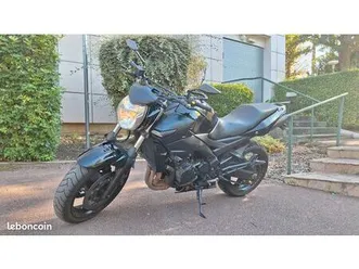 suzuki gsr 600 2011 équipé