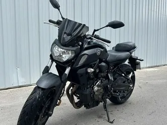 mt07 black full 2018