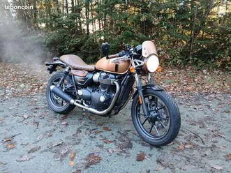 triumph street cup 900