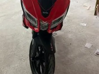aprilia tuono 125