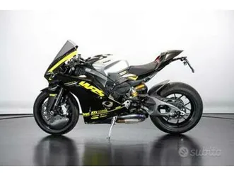 ducati panigale v4 s