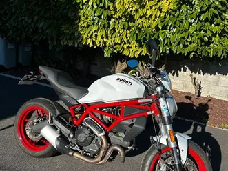 ducati monster 797