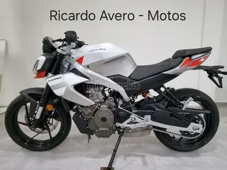 aprilia - tuono 457