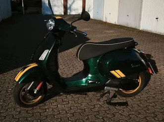 vespa 300 gts