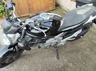suzuki sv 650 gladius nero