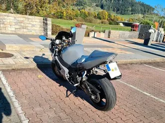 suzuki gsxr 1000 k4