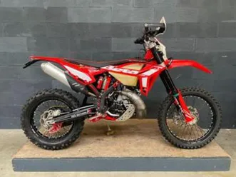 beta rr 200 2t 2021, 2166 km a2 35kw enduro 1e eigenaar — motoren | overige merken — marktplaats