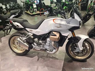 moto guzzi v100 mandello