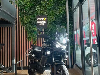 cfmoto 800 mt explore black / véhicule de démonstration 300km / eligible a2 / 2025 / disponible a partir du 10/01/26