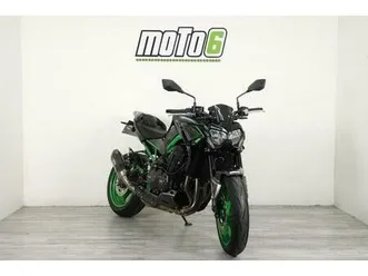 ② performances complètes de la kawasaki z900