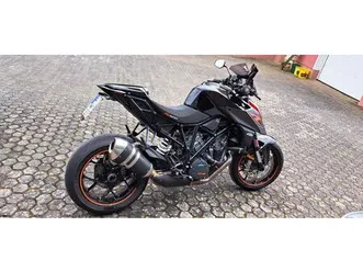ktm 1290 super duke r