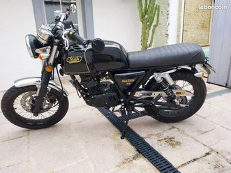 moto mash black seven 125 cm3