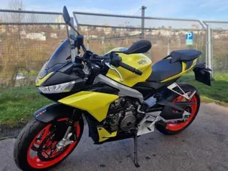 aprilia tuono 660