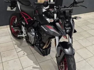 suzuki gsx-8s a2 2025 800 cm3 | moto roadster | 550 km | noir | 38150 salaise sur sanne