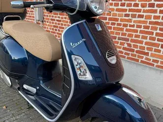 ② vespa gts 125 - 4300km - 2013 - zeer proper