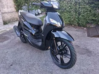 peugeot kisbee 125-scooter-nero