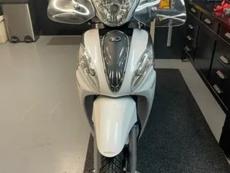 z.g.a.n. motoscooter 125cc — scooters | sym — marktplaats