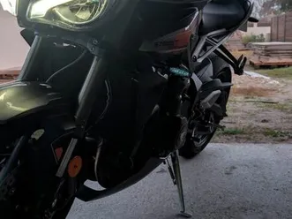 triumph street triple rs