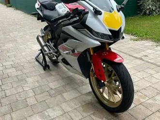 yamaha yzf r125 supersport