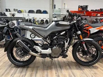 husqvarna svartpilen 125 * akrapovic*