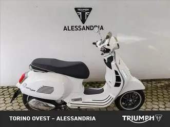 piaggio vespa 300 gts hpe super abs