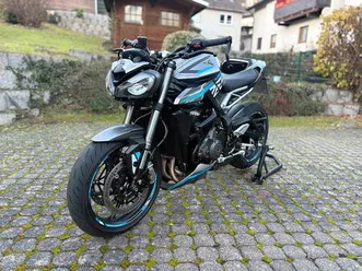 triumph street triple 765 rs