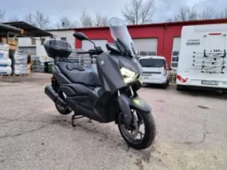 yamaha x-max 300