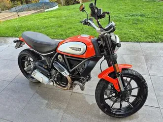 ducati scrambler 800 arancione